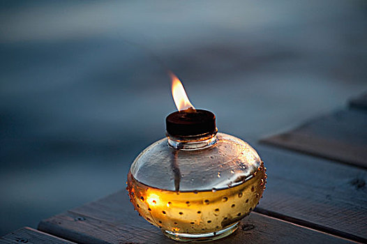 油,蜡烛,燃烧,水
