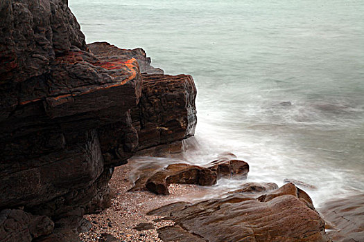 北海,银滩,礁石,沙滩,浴场,游客,海水,海浪,风光,自然,冠头岭,砥柱