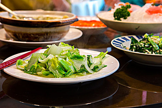 台湾中式餐厅必备的食物,营养好吃的炒青菜,小白菜