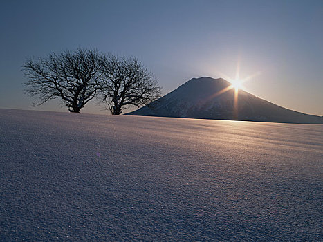 山,日出