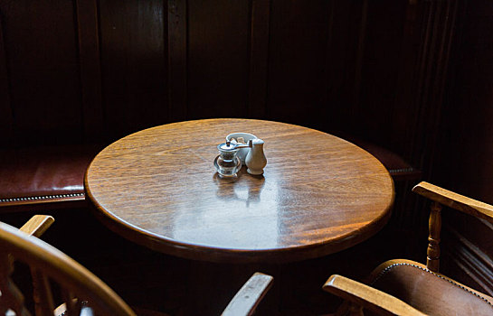 特写,旧式,桌子,椅子,爱尔兰,酒吧