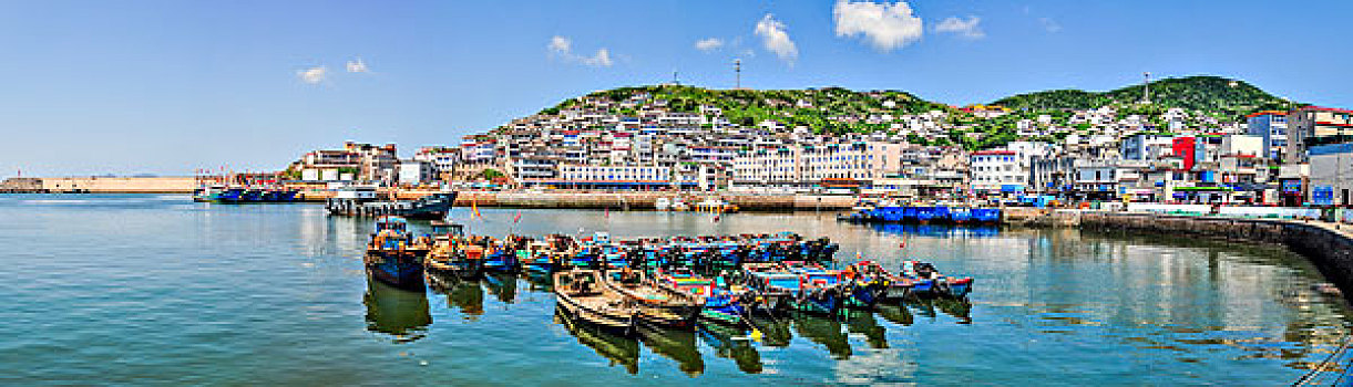 浙江舟山嵊泗县嵊山渔港夏天