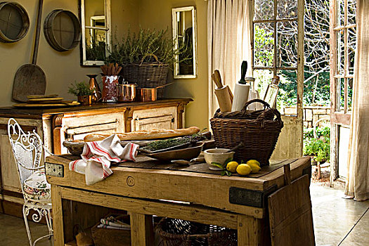 厨具,柠檬,法棍面包,薰衣草,乡村,木桌子