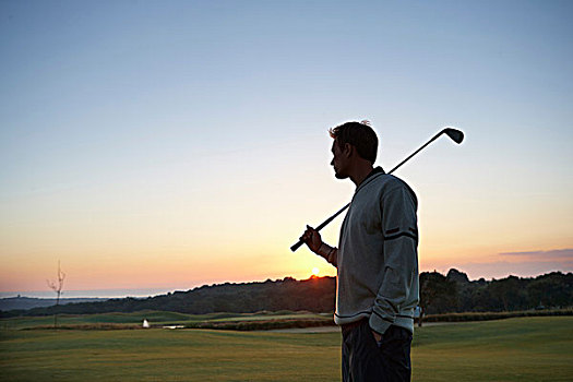 打高尔夫,高尔夫球杆,上方,肩部,看,日落