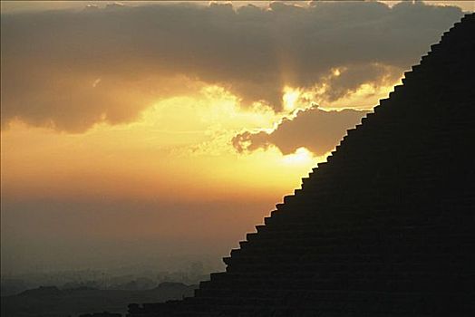 基奥普斯金字塔,吉萨金字塔,埃及
