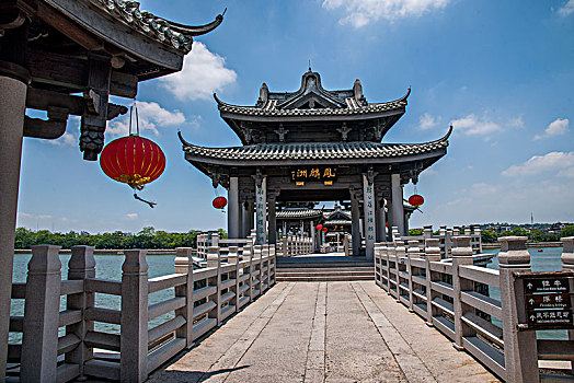 广东潮州中国四大古桥------广济桥桥亭