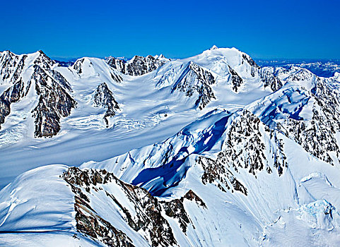俯拍,积雪,山脉,克卢恩国家公园,育空,加拿大