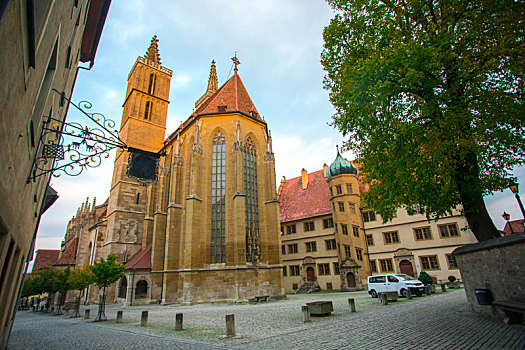 德国罗腾堡童话镇城市中古老的教堂