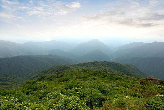 梵净山风景区的武陵山脉