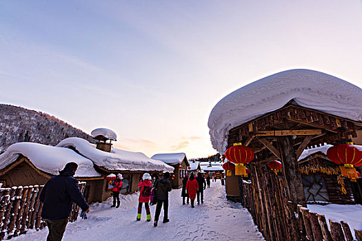 走进,中国雪乡,探访冬日里的童话世界