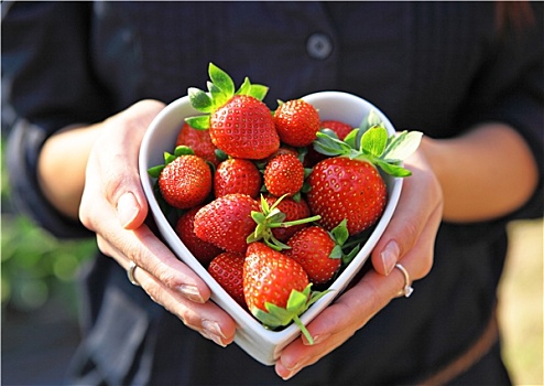 草莓,心形,碗