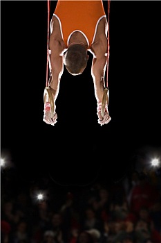 男性,体操运动员,表演,吊环,后视图