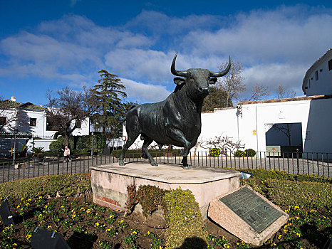 西班牙公牛塑像