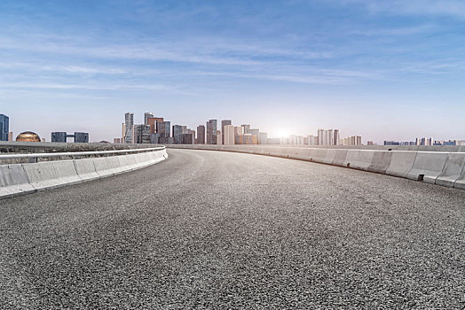 道路地面和城市建筑景观