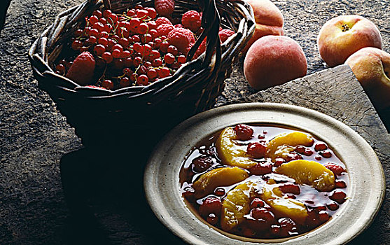 桃,红浆果,汤