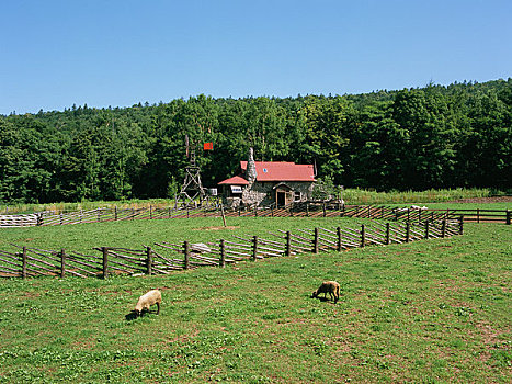 北方,石屋