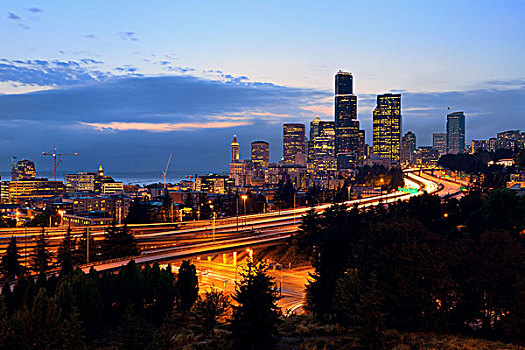西雅图,城市风光,城市,建筑,红绿灯,小路,黄昏