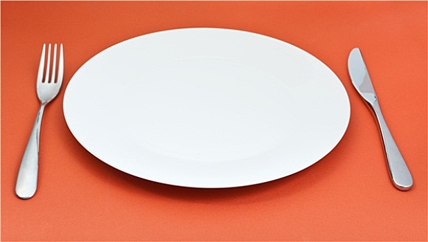 白色,瓷器,盘子,叉子,刀,红色