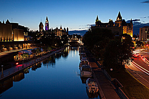 里多运河,国家,艺术,中心,左边,国会大厦,费尔蒙特,劳里尔堡,酒店,右边,渥太华,安大略省,加拿大