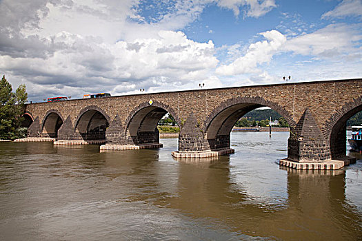 桥,摩泽尔河,14世纪,科布伦茨,莱茵兰普法尔茨州,德国,欧洲