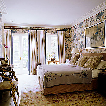 英国,风格,卧室,窗户,门,双人床,花,图案,墙纸