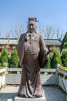 曹操塑像,拍摄于山东省滨州市惠民县孙子兵法城