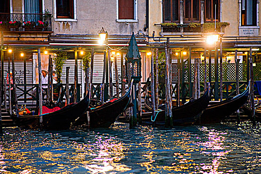 小船,停泊,港口,靠近,餐馆,大运河,威尼斯,威尼托,意大利