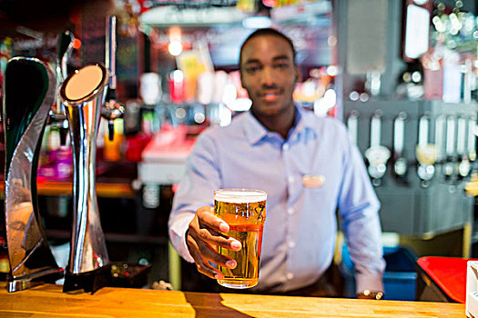 玻璃,啤酒,酒吧老板,酒吧