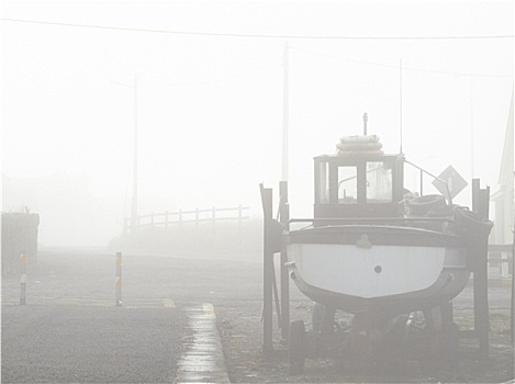 船,雾
