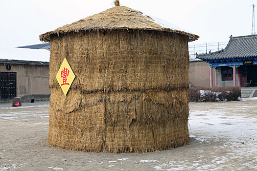 新疆巴里坤清代粮仓,承载着历史记忆和文化内涵