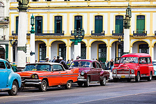 老爷车,正面,殖民地,建筑,哈瓦那,古巴,共和国,大安的列斯群岛,加勒比