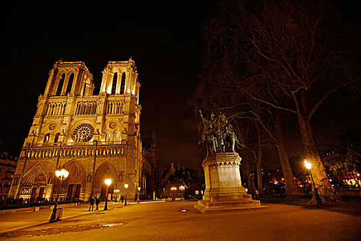巴黎,巴黎圣母院