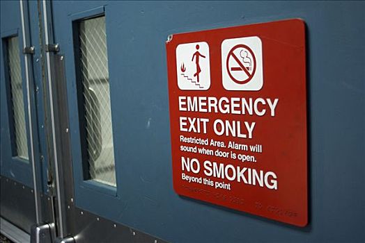 标识,紧急出口,只有,禁止吸烟,金属,大门