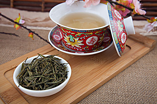http://www.qunran.cn/html/38b4499917.html