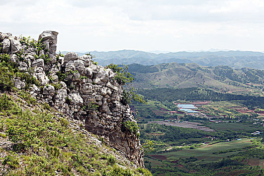 朝阳,凤凰山,旅游,景点,建筑,宗教,佛教,庙宇,塔,历史,名胜古迹,牌坊