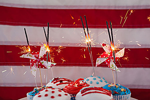 燃烧,闪闪发光,装饰,杯形蛋糕,美国国旗