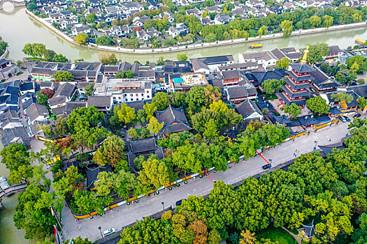 航拍江苏苏州寒山寺寺院建筑群