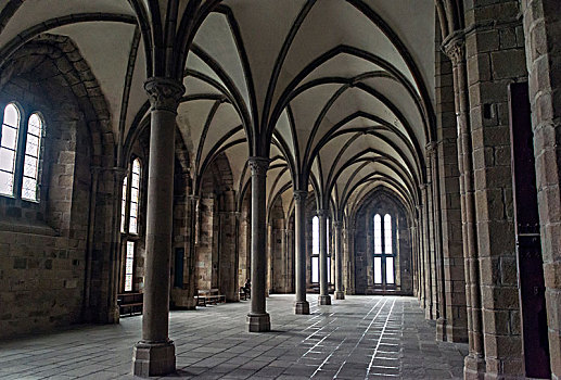 法国圣米歇尔教堂修道士散步厅