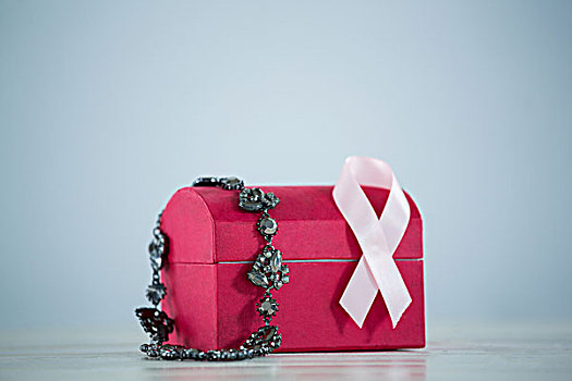 特写,饰品,红色,盒子,粉色,乳腺癌,意识,带,灰色背景