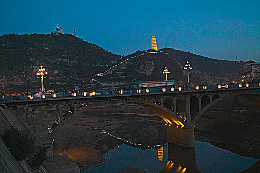 陕西安延安宝塔山夜景