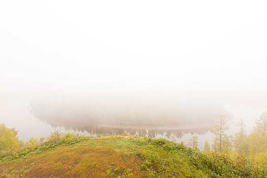 白鹿岛雾景