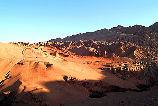 甘肃鸣沙山风光