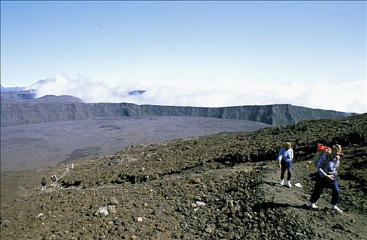 留尼汪岛,两个,远足者,靠近,火山