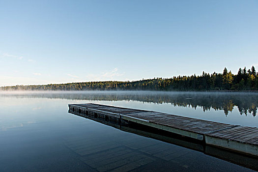 木板路,湖,赖丁山国家公园,曼尼托巴,加拿大