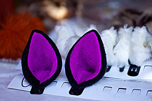 玩具紫色的兔子耳朵