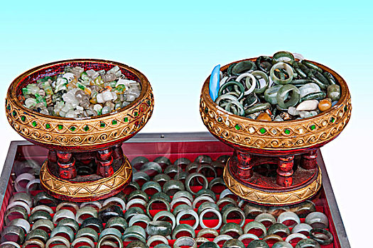 泰北清莱,驿站温泉商业一条街的珠宝玉器原石