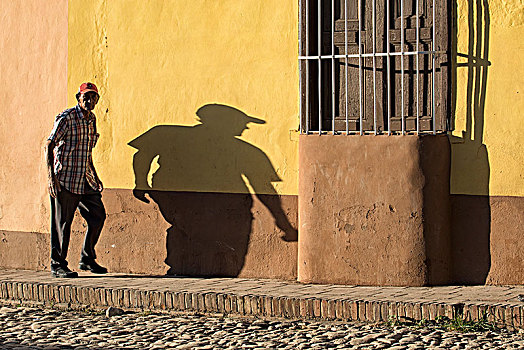 老人,影子,古巴,墙壁