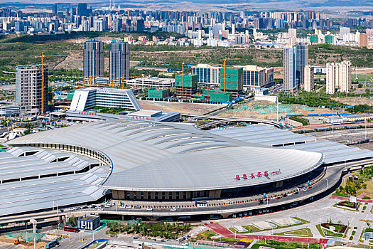 俯瞰乌鲁木齐新客站全景