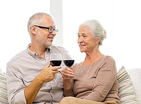 家庭,休假,饮料,岁月,人,概念,高兴,老年,夫妻,玻璃杯,红酒,在家