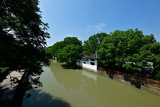 河流与古建筑